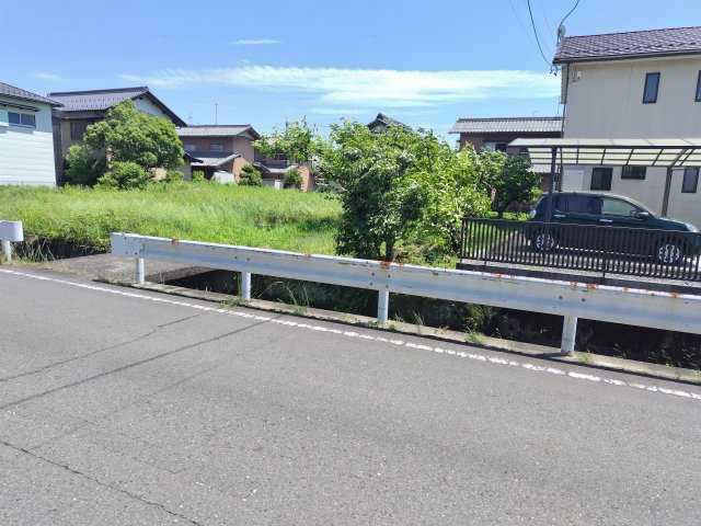 ５７６０４　本巣郡北方町芝原中町土地の外観