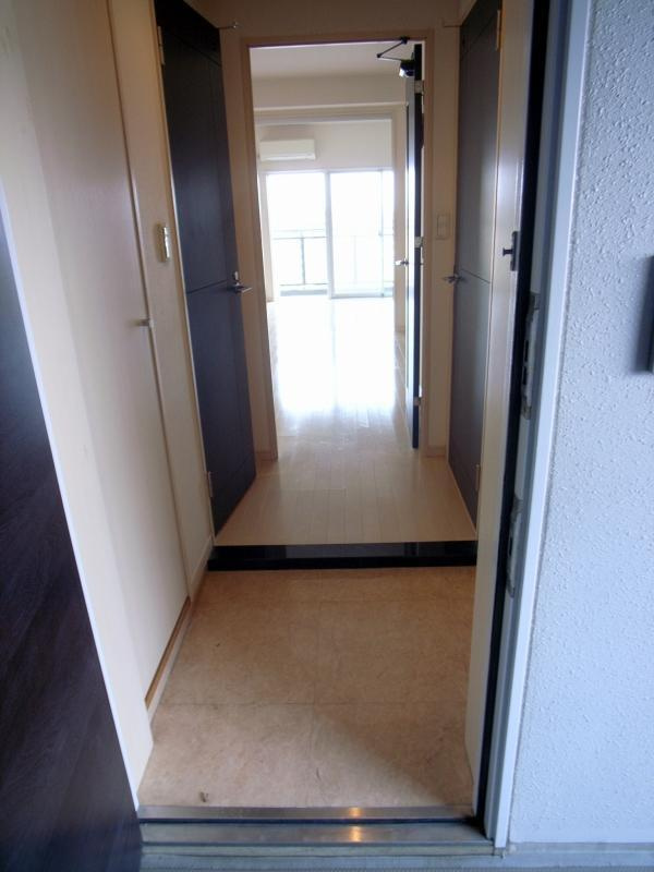 サヴォイフェアリーパーク　９階の玄関|別号室のものです。現状優先になります。