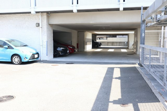 サヴォイフェアリーパーク　９階の駐車場