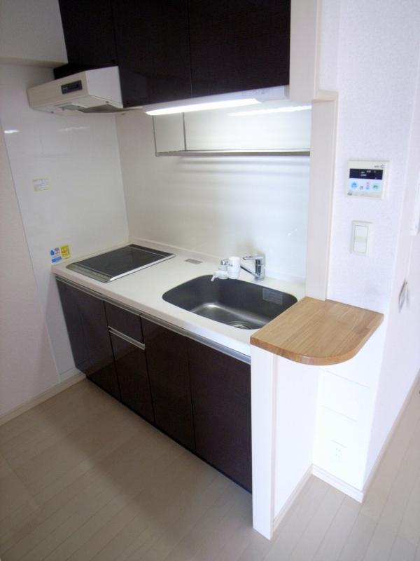 サヴォイフェアリーパーク　９階のキッチン|別号室のものです。現状優先になります。