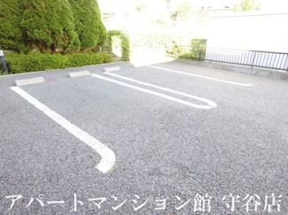 【駐車場】