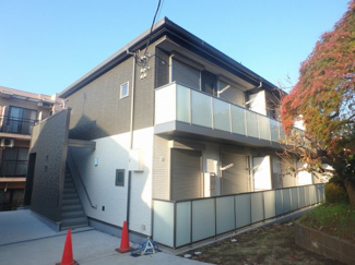 【外観】 | 積水ハウスの賃貸シャーメゾン♪横浜線「鴨居」駅徒歩5分！便利な立地の築浅アパートです♪通勤通学はもちろん、お買い物やお出かけにもGood☆