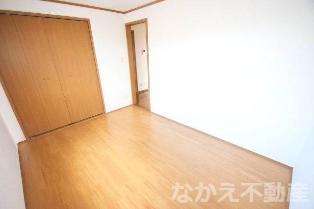 【寝室】 | 使い勝手のいい寝室です