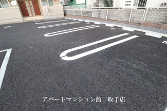 【駐車場】