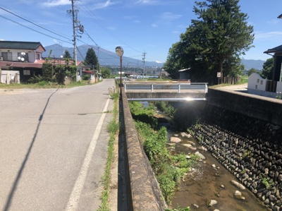 【周辺】 | 佐久市根岸沓沢売地 | 東側に流れる宮川
