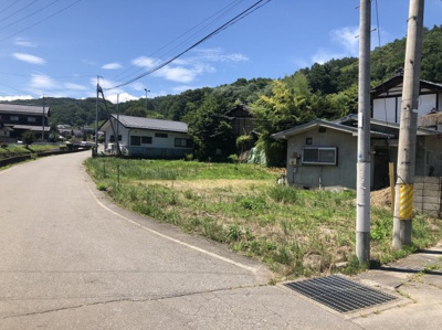 【前面道路含む現地写真】 | 佐久市根岸沓沢売地 | 東側道路を北東側から撮影
