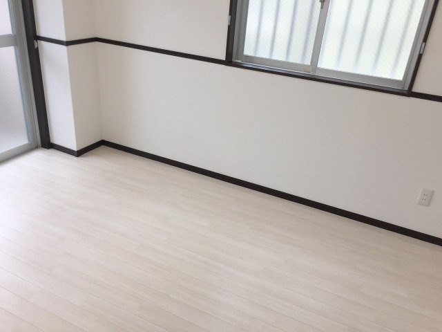 【洋室】 | ヒルズ安里 | ※退去前の為、写真と現状が異なる場合がございます