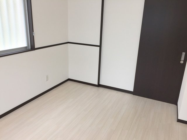 【洋室】 | ヒルズ安里 | ※退去前の為、写真と現状が異なる場合がございます
