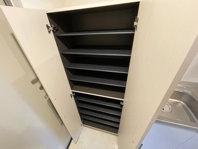 グレイスフルハイツ・Ⅰの収納|シューズボックス