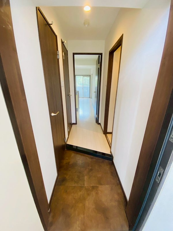 フェリーチェ九品寺の玄関