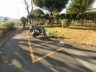【その他共用部分】 | 笹下台団地９-６号棟 | バイク置場です。