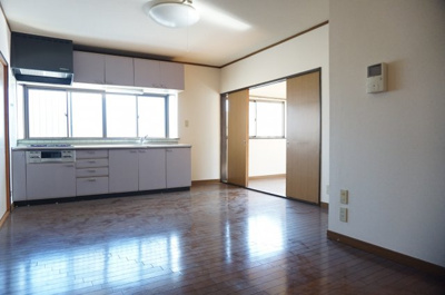 【居間・リビング】 | ウイングハイツ