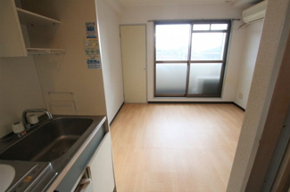 【洋室】 | 堀本マンション