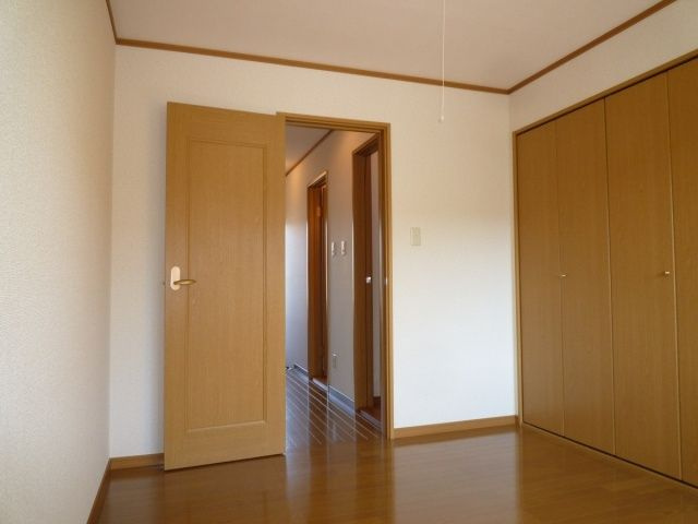 【居間・リビング】 | EM・Healthy　Villa　松本台セントラル | ※同建物同型別のお部屋