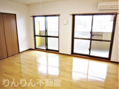 【居間・リビング】 | カリーノ パラッツォ | ゆったりとしたリビングです