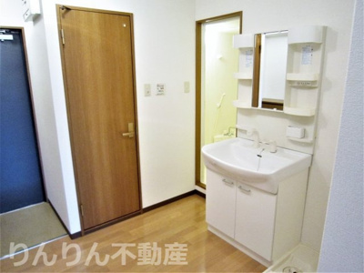 【洗面所】 | カリーノ パラッツォ | ゆったりとスペースのある洗面所