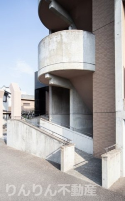 【エントランス】 | フェリーチェ・レジデンツァ | 建物の内部です