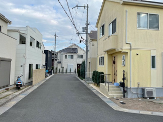 【前面道路含む現地写真】