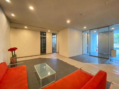 【ロビー】 | インプレスト千里中央 | 落ち着いたロビーです