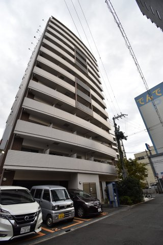 ラシーヌ日本橋の外観