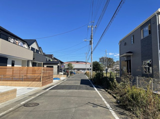 【前面道路含む現地写真】