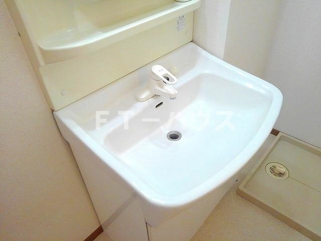 チェリーメゾンの独立洗面台|洗面所