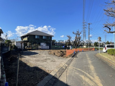 【前面道路含む現地写真】 | 仲介手数料無料　日野市平山4丁目新築戸建て4棟　3号棟