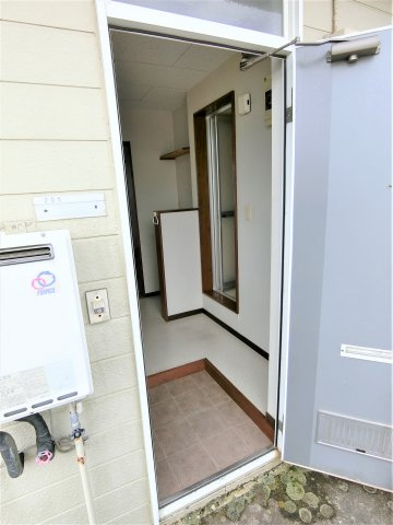 アルカサール家徳Aの玄関