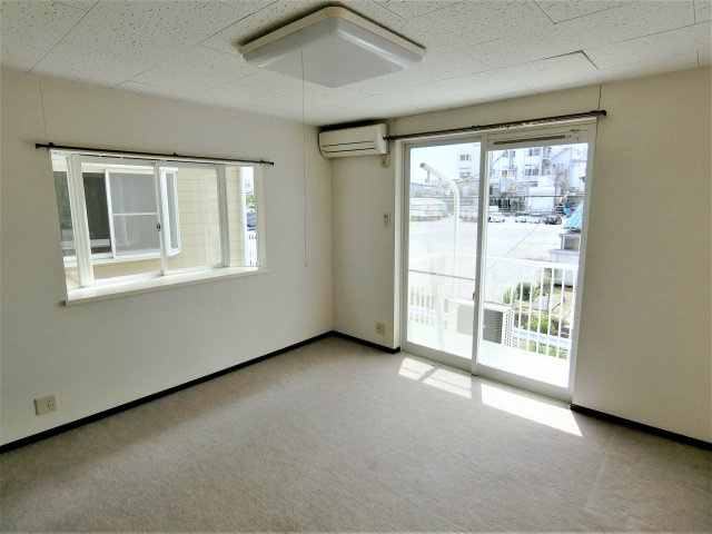 アルカサール家徳Aの洋室