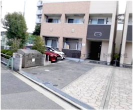 【駐車場】