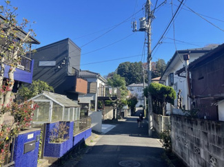 【前面道路含む現地写真】