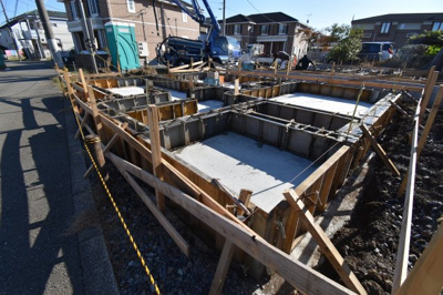 【外観】 | 東村山市久米川町4丁目　全2棟　A号棟 | 3LDK　土地面積：80.94m2　建物面積：64.66m2
安心の地盤調査済み