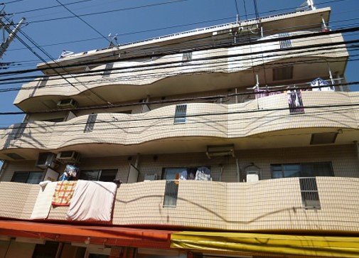 シーザーレジデンス美好町の外観