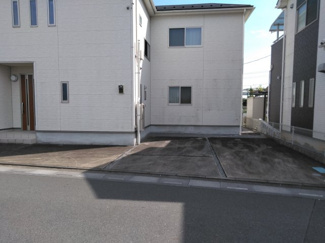 【駐車場】