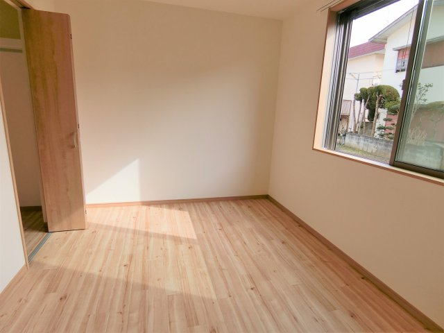 リーフィアⅠ号棟の居間・リビング