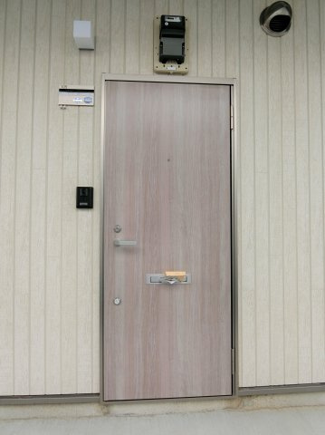 リーフィアⅠ号棟の玄関