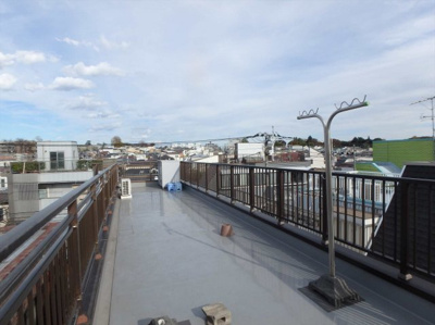 【その他共用部分】 | OGビル | 屋上 お布団など干す際にもご利用いただけます