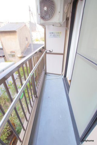 セリシエ中津　仲介手数料無料のバルコニー
