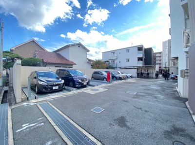 【駐車場】 | ディアクレスト南桜塚