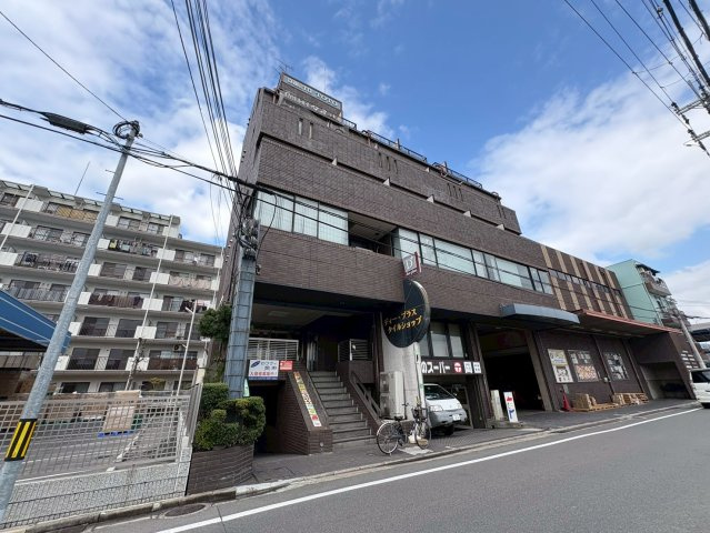 ロフティ岡田