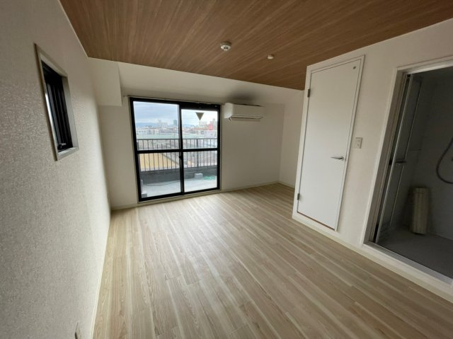 ロフティ岡田