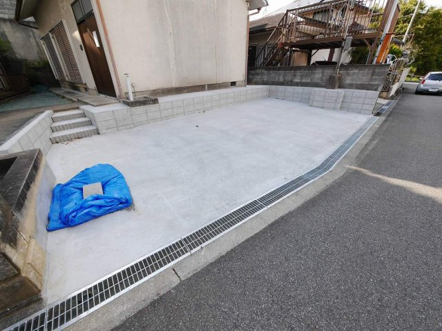 グラータ東自由が丘3の駐車場