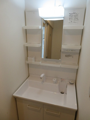 【独立洗面台】 | REGALO野里Ⅱ番館