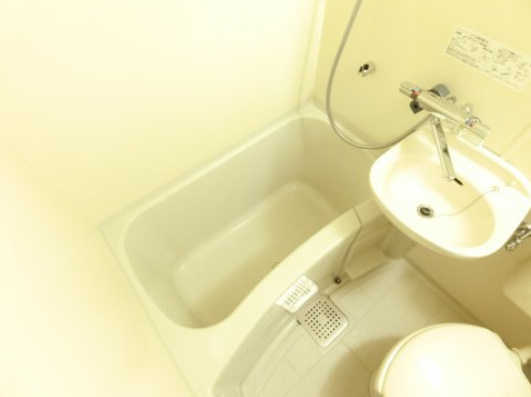 ヴィステリアハウスの浴室