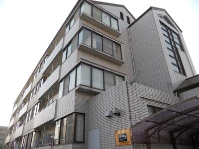 オザサライブコープの外観