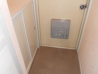 オザサライブコープの玄関|玄関