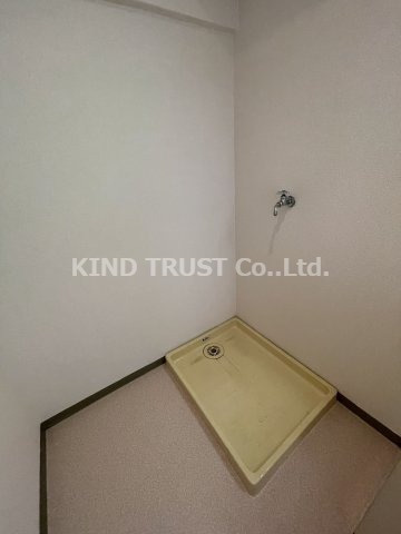 エスコート中崎の洗面所|室内洗濯機置き場です