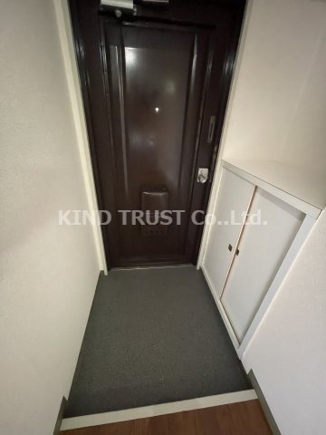 エスコート中崎の玄関