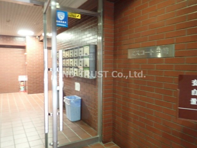 エスコート中崎のエントランス