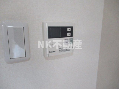 【その他】 | Y'z Lucao(ワイズルカオ）（新石切賃貸） | 給湯スイッチです